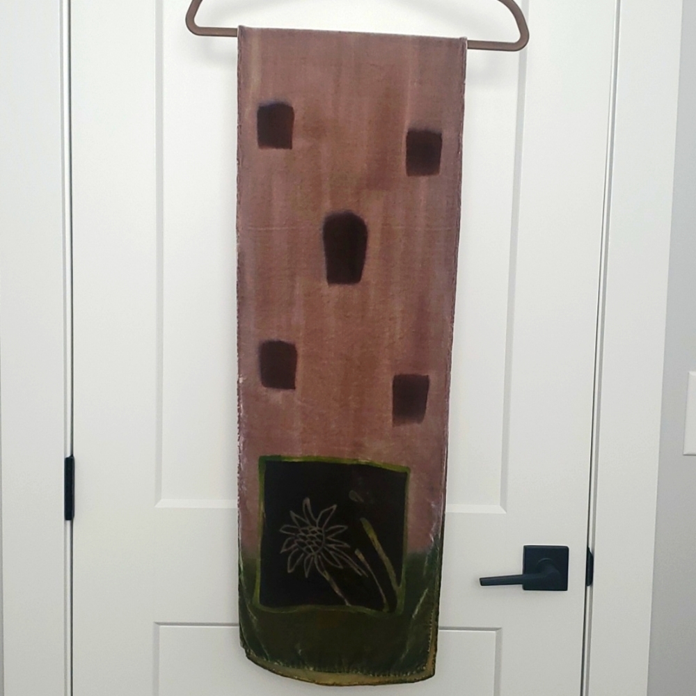 Elegant Multicolor Scarf with Bird Design - Picture 4 of 4